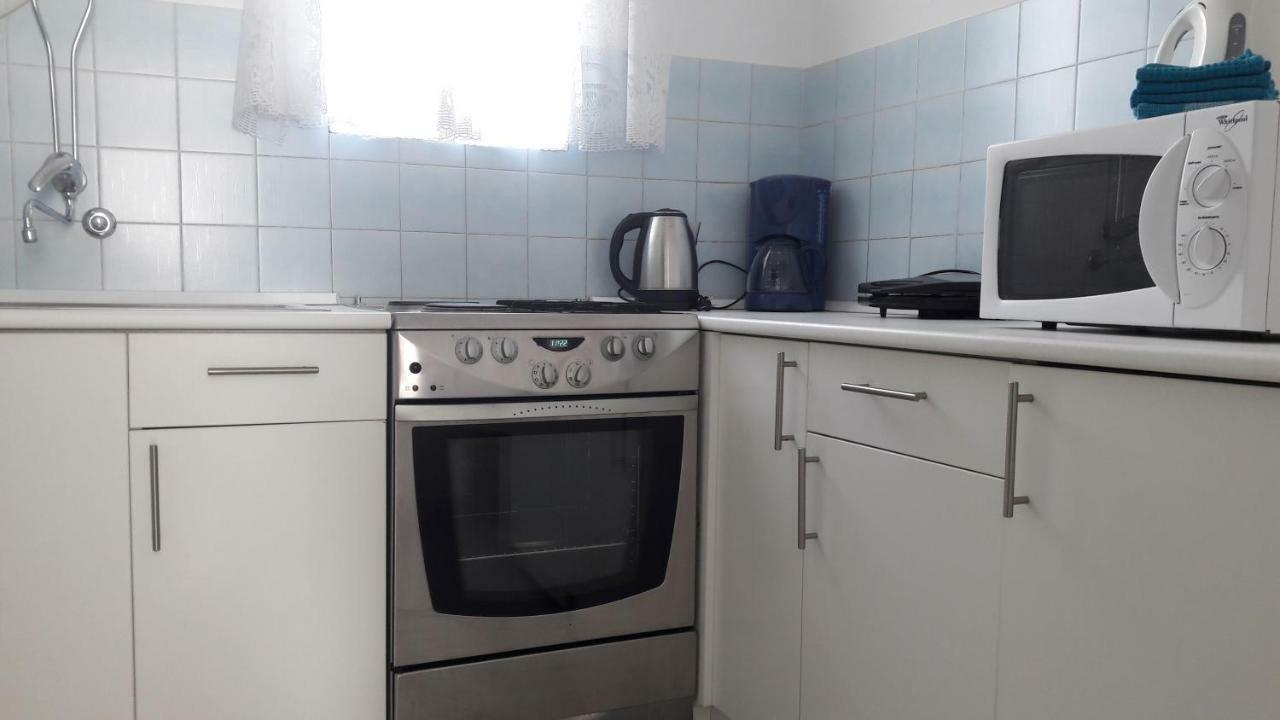 Apartman Karlo Apartment โนวีวีโนดอลสกี ภายนอก รูปภาพ